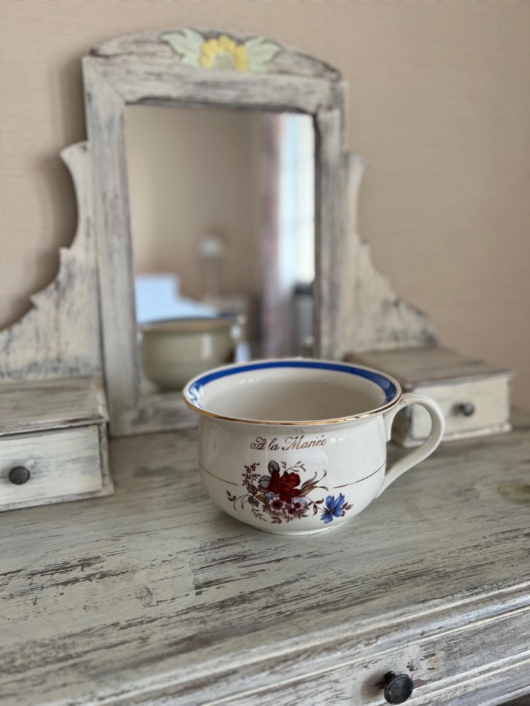 Décor pot de chambre des mariés
