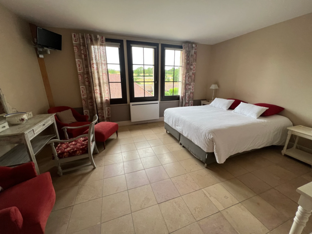 Chambre double des mariés à l'hôtel de La Grange aux Belles
