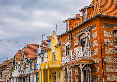Habitations colorées dans les rues du Touquet